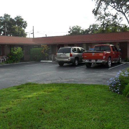 Skylit Motel Clearwater Exterior foto