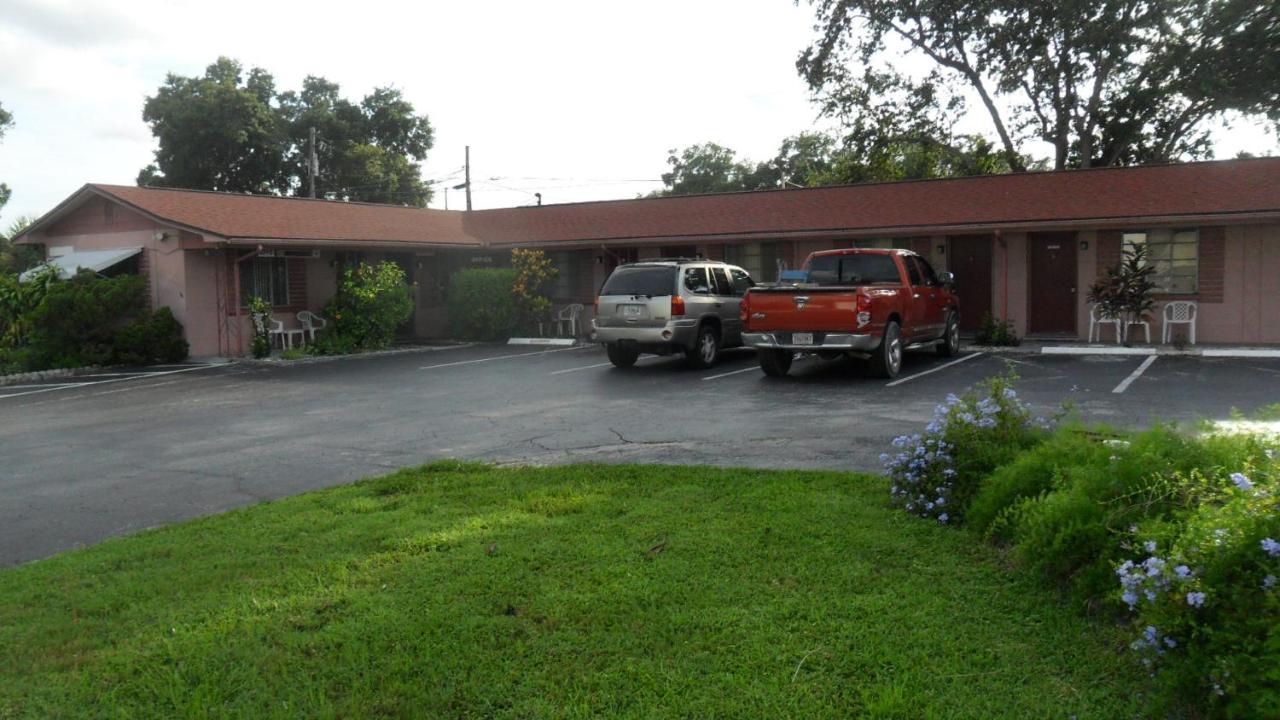 Skylit Motel Clearwater Exterior foto